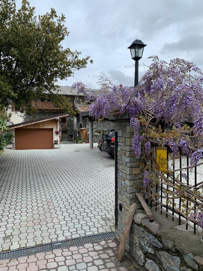 Maison Cassius Issogne ภายนอก รูปภาพ