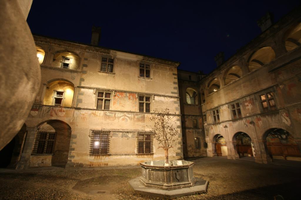 Maison Cassius Issogne ภายนอก รูปภาพ
