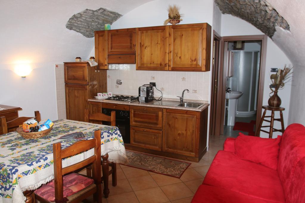 Maison Cassius Issogne ภายนอก รูปภาพ