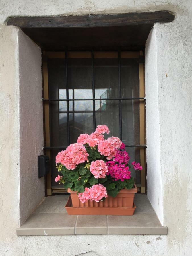Maison Cassius Issogne ภายนอก รูปภาพ